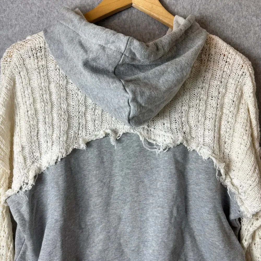BKE Gimmicks Top Women's Boho Hooded Crochet Cropped Y2K Gray Western Lagenlook